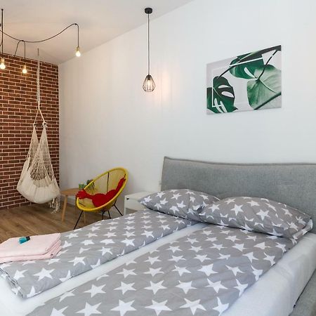 Apartament Lubicz 3 クラクフ エクステリア 写真